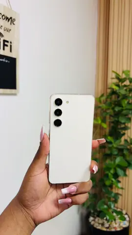 COOL EASTER DEALS🔥 Samsung Galaxy S23 5G 8GB Ram|128GB Storage  Condition:Mint💧 Neat🫧 Ex-USA🇺🇸 Color Code:Phantom White⚪️ 📑6 Months Warranty  📸50 Megapixels 🎥8K@30fps 🗜️168 Grams ⚙️Snapdragon 8 Gen 2 📺Dynamic AMOLED 2X,120Hz 📶Dual Sim (+E-sim) 🏷️Free OG Deluxe Screen Protector  🏷️Free Premium Clear Case 🏷️Free 25 Watts Fast Charger Head + Cable 🏷️Free Designer Shopping Bag Delivery Countrywide 📦🚛 40,000ksh Happy Shopping 🛍️🛒 #HappyEaster #PhoneExpressKenya #tiktokkenya🇰🇪🇰🇪🇰🇪🇰🇪🇰🇪🇰🇪 