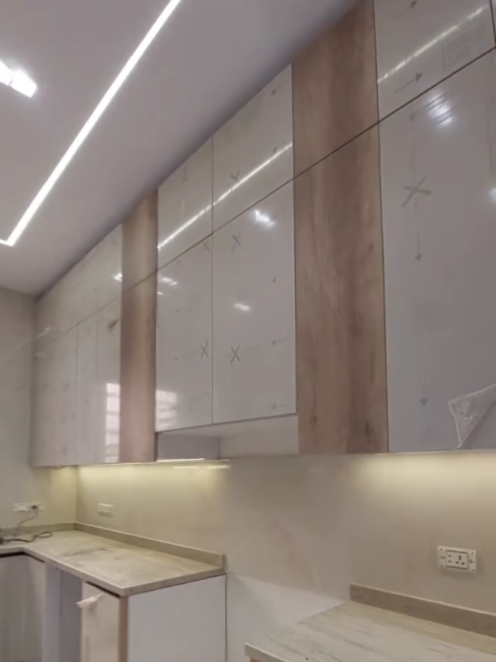 luxury kitchen perfect fitting perfect finishing contact number 03102631809... .  .  .  .  .  .  .  #likе  #woodwork  #videoviral  #foruyou  #folow 