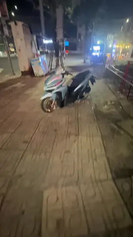 Phố lên đèn là lúc a lên đường😁