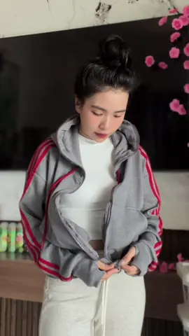 #xuhuong #anguyetdoithuong #mkn #aokhoacnu #aokhoac 