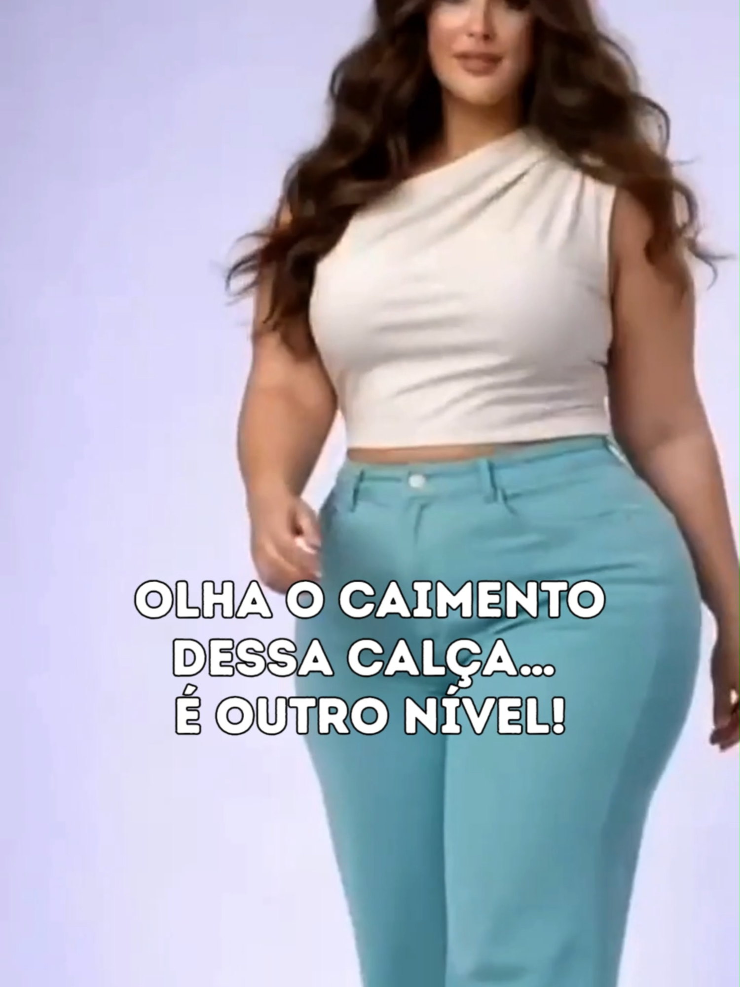 Sabe aquela calça Plus Size que veste bem de verdade, sem marcar, sem apertar e com caimento impecável? É essa. A modelagem wide leg traz leveza, elegância e liberdade de movimento, valorizando o corpo com conforto o dia inteiro.  Perfeita pra montar looks que vão do casual ao arrumado sem esforço. Tecido de qualidade, acabamento bonito e aquele ajuste que faz você se olhar no espelho e pensar: agora sim. Se você busca uma calça confortável, estilosa e que realmente veste bem, pode apostar sem medo. ⬇️ Garanta a sua agora no link da bio @acheiasuacaramiga #calçawideleg #modafeminina #plussize #plussizefashion #tamanhosgrandes #modaplussize #modaplus