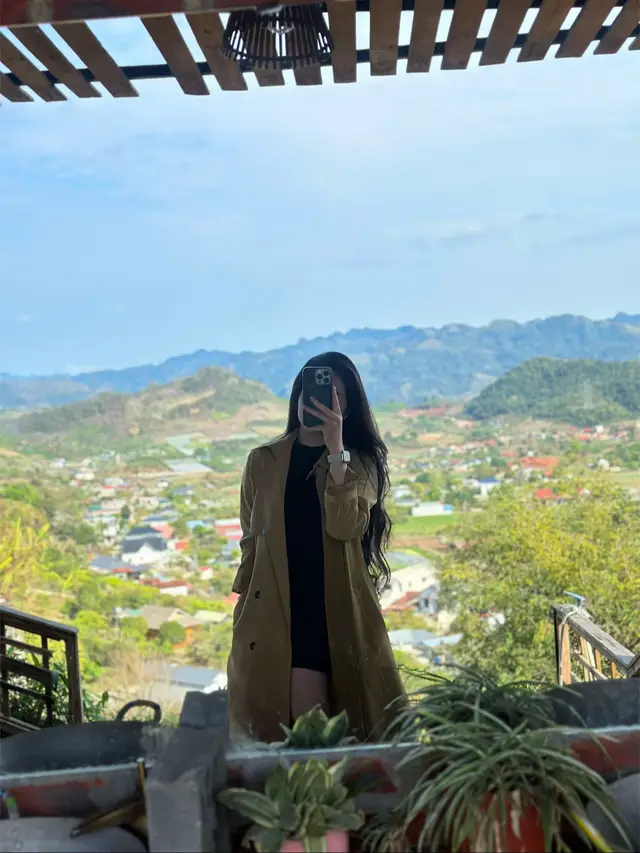 Nhìn lại nhau sau bấy nhiêu năm,em được gì 😬