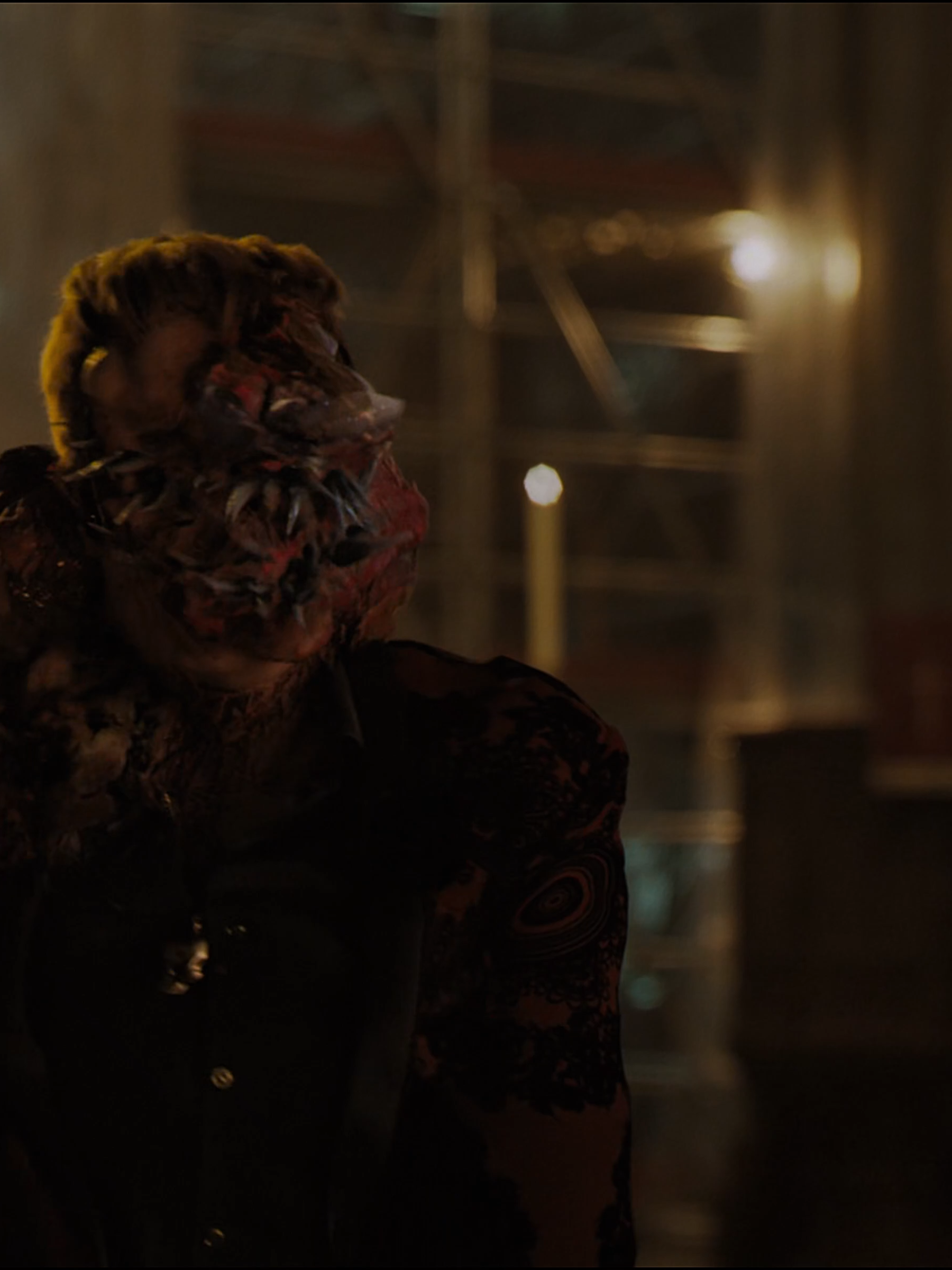 Venom Said “I’m Out” 💀😂 Eddie walks into the church. Carnage is there. Ready to fight. Venom transforms… But something’s wrong. He sees the enemy— and instantly changes his mind. 💀 Venom disappears. Leaves Eddie alone. And literally says: “I’m out.” Points to the exit… and dips. Eddie is just standing there like: 😐 Worst timing ever. Scene from 🎬 Venom: Let There Be Carnage 🔊 Original Sound 💀 Venom rage moment 😂 Funny escape scene 🔴 Carnage intro fight #Venom #Carnage #EddieBrock #Venom2 #LetThereBeCarnage #Marvel #MCU #FunnyScene #OriginalSound 💀😂🔥