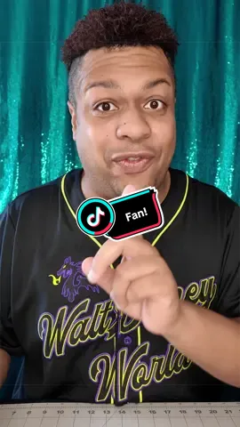 I got the updated version of the Diveblues fan! #tiktokshop #diveblues #waltdisneyworld #disneyadult #disneytipsandtricks 