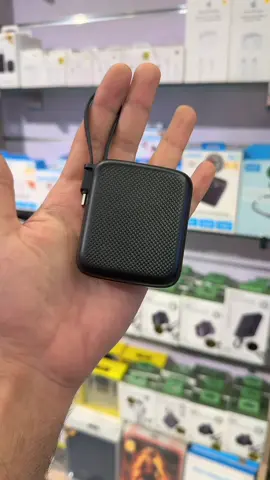 🔋 باور بانك ACEFAST الأصلي سعة 10000mAh + شحن سريع PD 20W ⚡ ✔️ كيبل Type-C مدمج (ما تحتاج تحمل وياك كيابل) ✔️ شحن سريع للموبايل + يشحن نفسه بنفس الوقت ✔️ منفذين شحن (USB-C + كيبل) ✔️ حجم صغير وسهل الحمل ✔️ مناسب للسفر ✈️ 💥 عملي + قوي + شكله مرتب