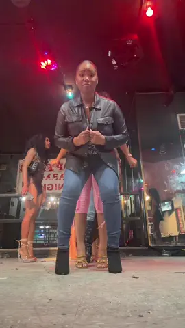 we love taking trips for the bday girl 🫦✈️ #topfliteclub #topflite #tallahassee #explore #famulan 