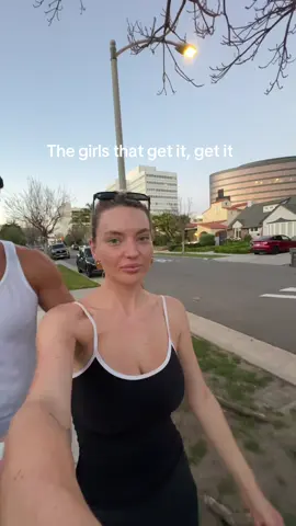 He never lets me walk on the road side of the side walk 🤣
