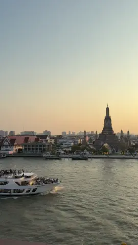Best view of Wat Arun #Thailand #TravelTok ##solotravel #bangkokthailand #fyppppppppppppppppppppppp 