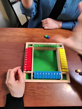 Jugamos caja cerrada #juegos #shorts #divertido 