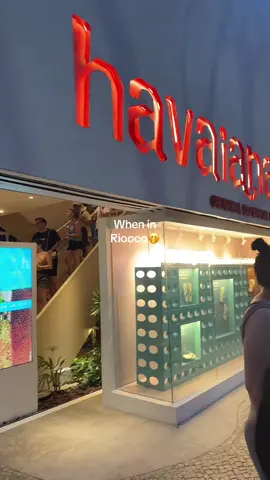 How cuteeee @Havaianas a must if your visiting Brazil 🇧🇷 #riodejaneiro #havianasflipflops 