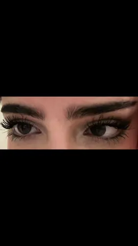 ليه وسخ ومخطط؟نمت فيه وانا مكثره ماسكارا  #ماشاءالله #fyp #foryou #eyes 