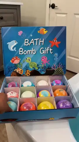Kids will LOVE this 🛁🤩 Colorful bath bombs for fun baths. Get yours now 👇 selluno.shop #tiktokmademebuyit #bathbombs #kidsfun #bathtime #SelfCare