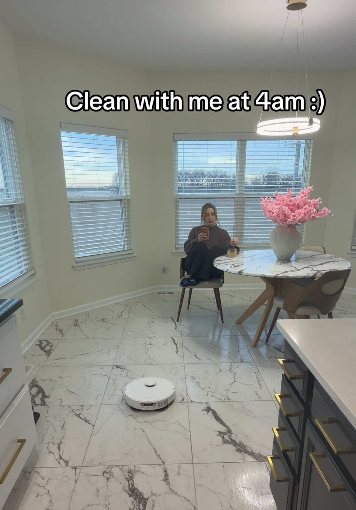 I absolutely love the help I have from my Dreame D30 Ultra !! @DreameUS  #dreame #springclean #dreameD30Ultra #dreamerobotvacuum #CleanTok 