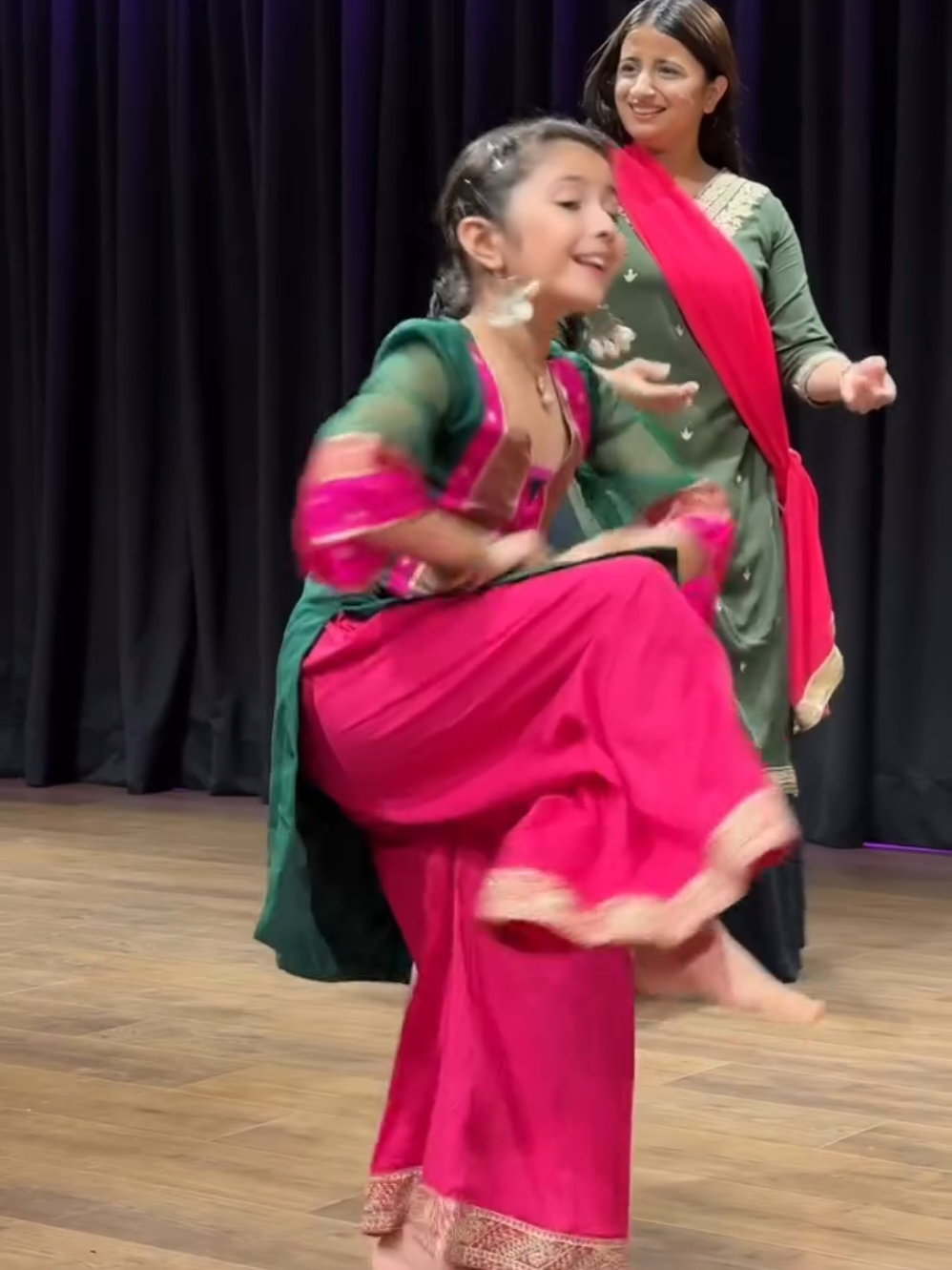 Barkat Part 1 🥀♥️ #UK #Dancer #unfreezemyacount #fyp #artist 