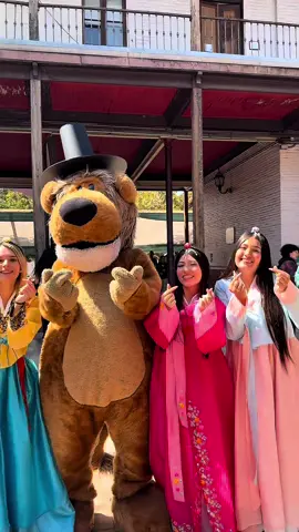 🇰🇷¡Recibiendo la cultura coreana en la @usachoficial!🦁🤩🫰🏾 📌Ayer vivimos el Festival Viva Corea, espacio que nos trajo a nuestro Campus a la República de Corea 🇰🇷. En esta instancia nos acompañó el embajador Hak-Jae Kim. 👉🏽 La iniciativa es Fondo León de la Vicerrectoría de Apoyo Estudiantil desarrollada por la Organización Estudiantil Hanhwa (@hanhwa.cl). #corea #coreano #festival #usach