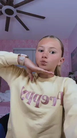 cheer🩷😂#trending #fypシviral #grwmroutine #cheerleading #middleschoolers @Bubble Skincare @Benefit Cosmetics 