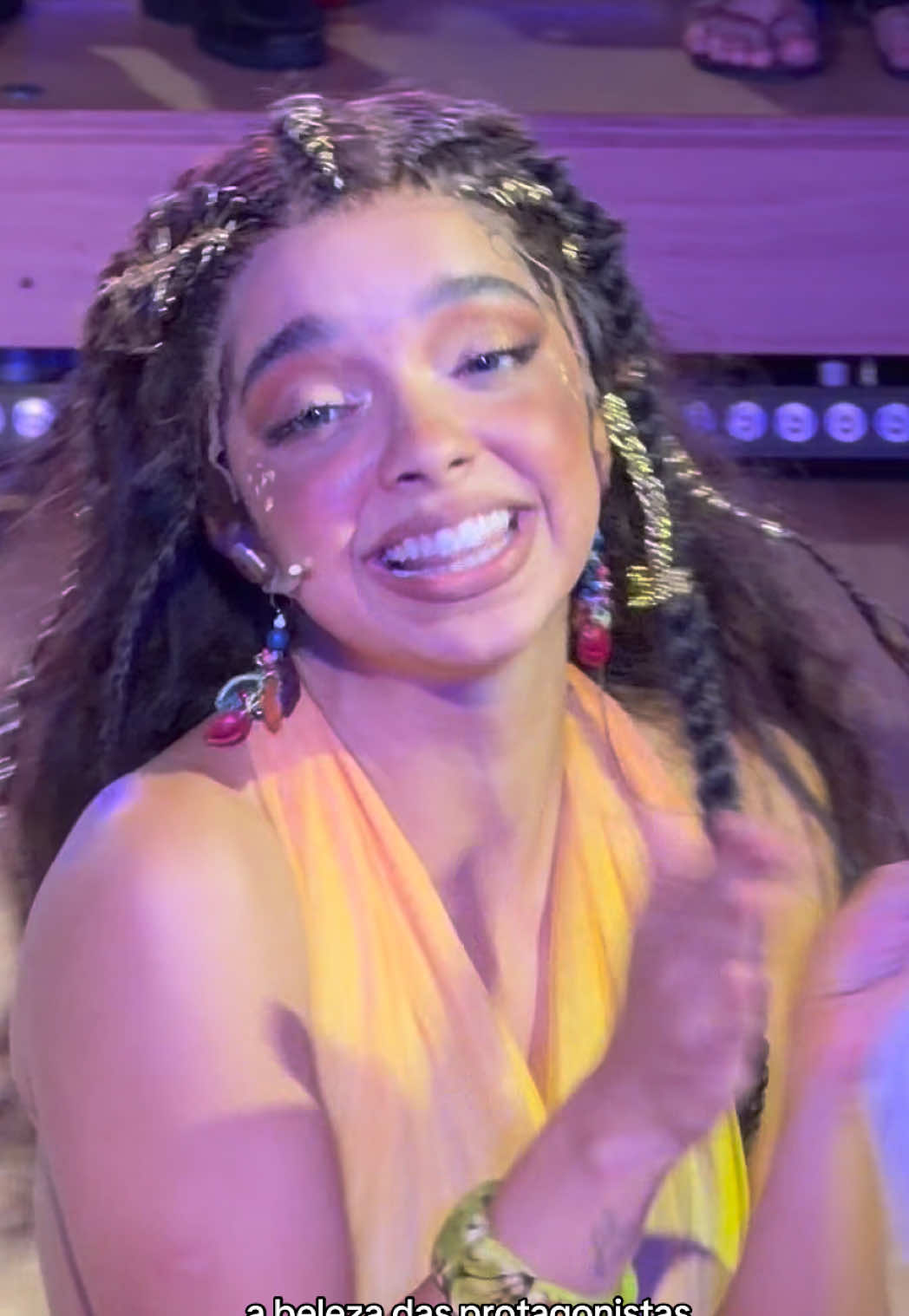 Ontem prestigiamos a estreia vip de “Magia, O Musical”, e não pudemos deixar de reparar nos detalhes das maquiagens maravilhosas das protagonistas! 😻 E vocês sabem quem é responsável pelos produtos? Ninguém mais ninguém menos do que @Mari Maria Makeup 🧡  #musical #musicais #magiaomusical #fyp #teatro @Laura Castro ☀️ @marillialopezoficial @Aline Serra 