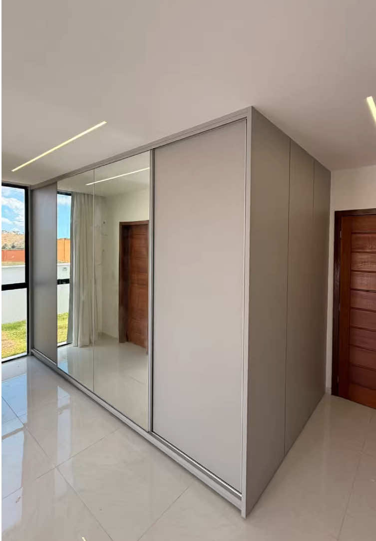 Vendo assim parece até ser fácil, né? #fy #moveisplanejados #guardaroupa #recife 