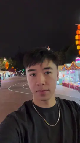 What it’s actually like visiting factories 👀 Since I’m in China, I made sure to visit some of my suppliers. Most of the day is testing products, checking new ideas, and building real relationships behind the scenes. This is the part most people don’t see… but it makes all the difference. #AmazonFBA #ProductSourcing #ecommercetips  