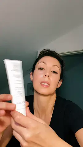 La crema hidratante definitiva con colágeno, niacimida, centella asiática y ácido hialuronico 😱