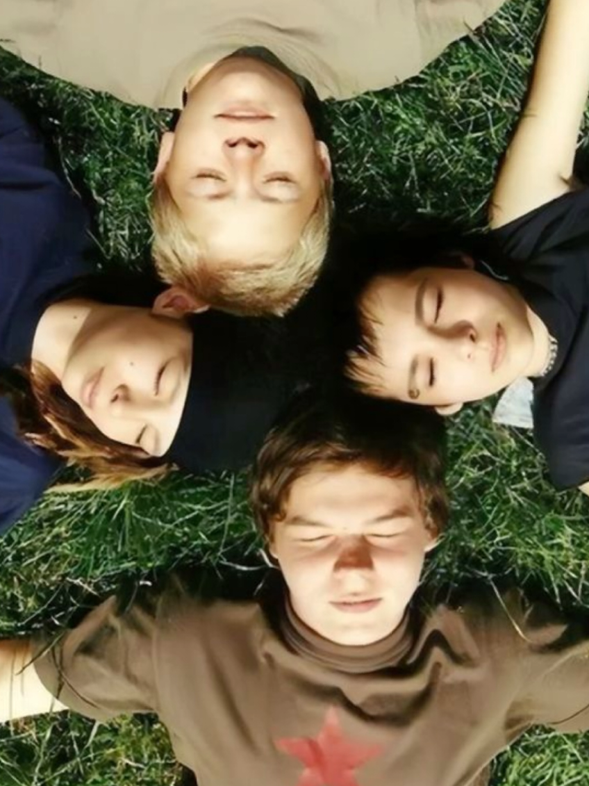 when it feels like everything and nothing has changed ❤️ #TokioHotel #2000s #y2k 