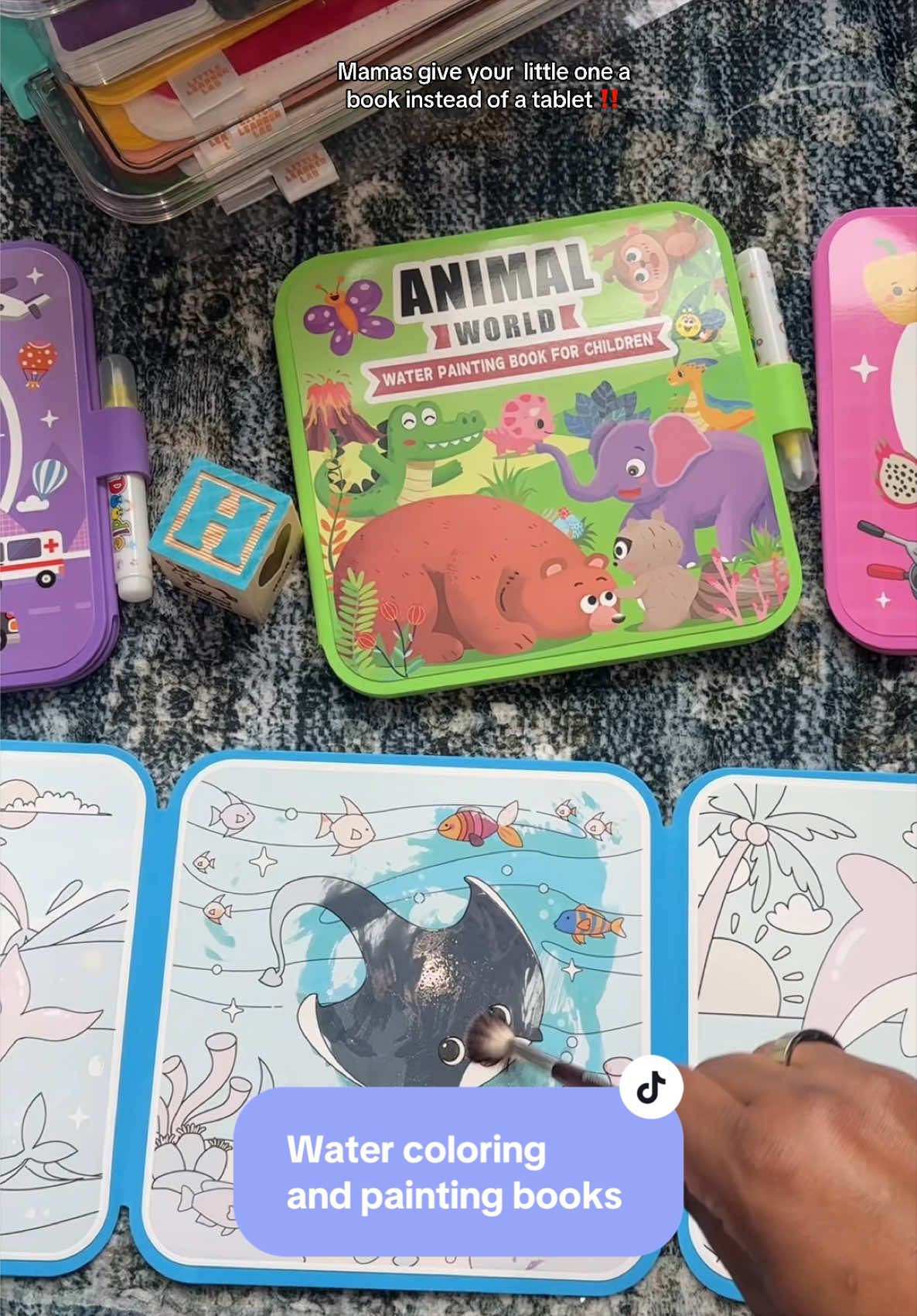 I love that these water painting books are reusable and look how many you’re getting in a pack. #toddleractivities #screenfreeactivities #toddleractivitiesathome #sensoryactivities 