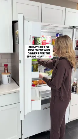30 days of 5-ingredient Aldi dinners for spring 🌸🫶🏻 day 1: BBQ chicken flatbread this is one of those meals that feels like takeout but takes 10 minutes 👏🏼 perfect for busy nights, postpartum life, or when you just don’t feel like cooking everything is from Aldi + super affordable I put together all 12 weeks (with grocery lists + printables) in one place for you it’s on my page 🫶🏻 & if you’re already subscribed, you already have it 💌 FULL RECIPE (beginner-friendly): BBQ Chicken Flatbread What you need: 	•	2 flatbreads or naan 	•	1 cup shredded rotisserie chicken (you can buy this pre-cooked!) 	•	1/3 cup BBQ sauce 	•	1/2 cup shredded mozzarella cheese 	•	1/4 red onion, sliced thin Step-by-step: 	1.	Preheat your oven to 400°F 	2.	Place your flatbreads on a baking sheet (you can line it with foil for easy cleanup) 	3.	Spread BBQ sauce evenly on each flatbread (use the back of a spoon to spread it like pizza sauce) 	4.	Add your toppings: 	•	sprinkle the shredded chicken across both flatbreads 	•	add thin slices of red onion 	•	finish with mozzarella cheese on top 	5.	Bake for 8–10 minutes (you’re just heating everything up until the cheese is melted and bubbly) 	6.	Take out, slice, and serve (let it cool for a minute so you don’t burn your mouth!) ✨ optional: drizzle ranch on top or add cilantro if you’re feeling fancy #aldidinners #aldimeals #aldifinds #budgetmeals 