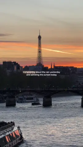 spring weather in paris will give you whiplash #paris #sunset 