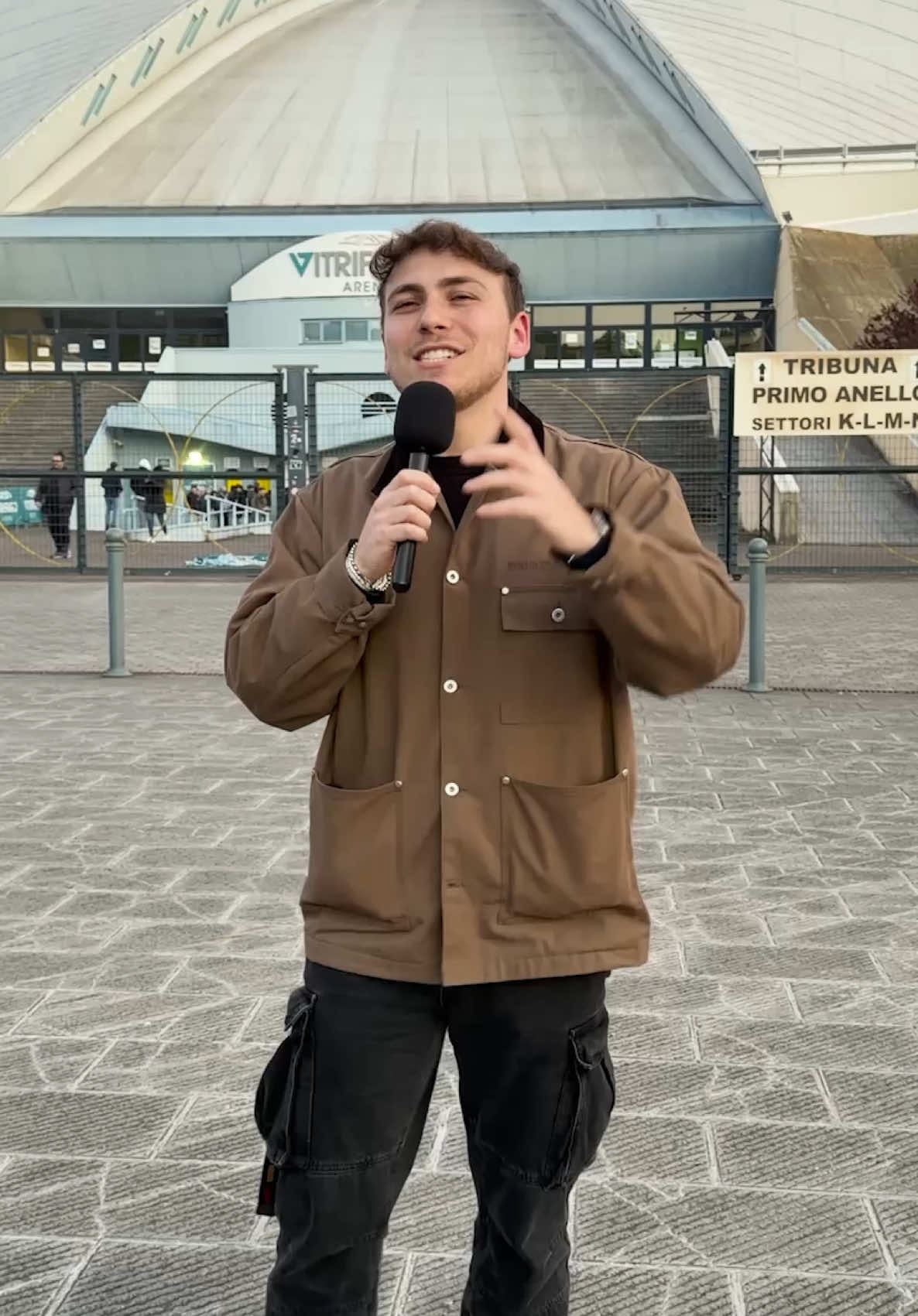 Cosa c’è di meglio di una piadina gratis? Secondo @Federico Fontana  poterla mangiare guardando la propria squadra del cuore! ❤️🤍
