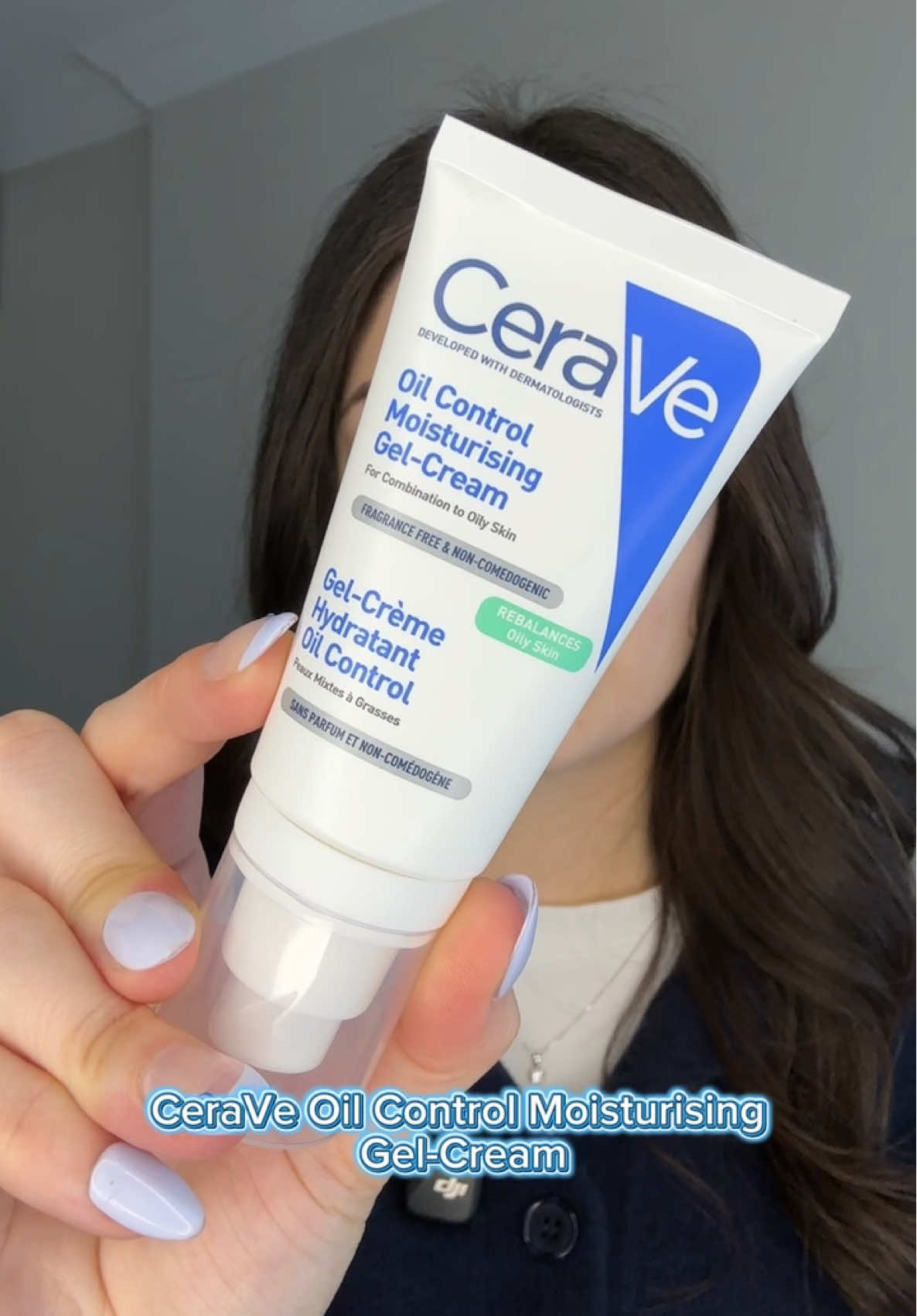 Cildin neden bu kadar hızlı yağlanıyor hiç düşündün mü? Bazen sorun sandığımız şey değil. 👇 @CeraVe #cerave #cerawards #lorealcontentpro #keşfet #işbirliği 