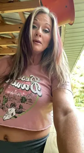 Single #curvy #1min #livingalone 