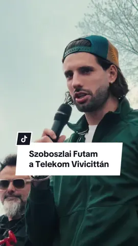 Szoboszlai Futam, amin a névadó is megjelent! 🤯 Az idei volt a második alkalom, hogy a Telekom Vivicittá indulói annyit is futhattak, mint Dominik egy meccsén. De ezúttal megleptük a futókat és a szurkolókat is, hiszen maga Szoboszlai Dominik indította el ezt a futamot, majd díjazta a leggyorsabbakat. 🩷 Te ott voltál? Írd meg kommentben! #szoboszlaidominik #vivicittá #futás #budapest #telekom 