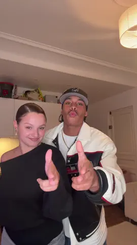 Ça faisait longtemps celle-là 👀 #jayetlisa #couplegoals #couplestiktok #dancechallenge #paris 