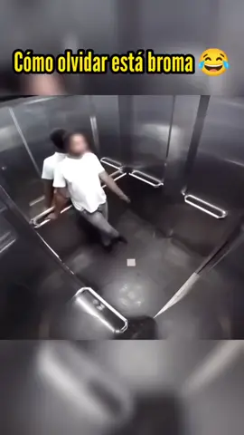 no llego no llegoooo 🤣🤣🤣#humor #popo #elevador 