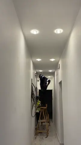 Le travail bien fait parle de lui-même ⚡️🔥 Installation d’appareillage en cours… 💡 Besoin d’un électricien sérieux et rapide ? ETINCELLES CM est là pour vous ! 📲 Contactez-nous maintenant : +237 690 175 601 / +1 (343) 255-5537 (Cameroun - Canada)@Ekie Bozeur @Michaël mon électricien @Le Coin Chrétien ✝️✨  #visibilité #pourtoi #viraltiktok #electricien #BTP 