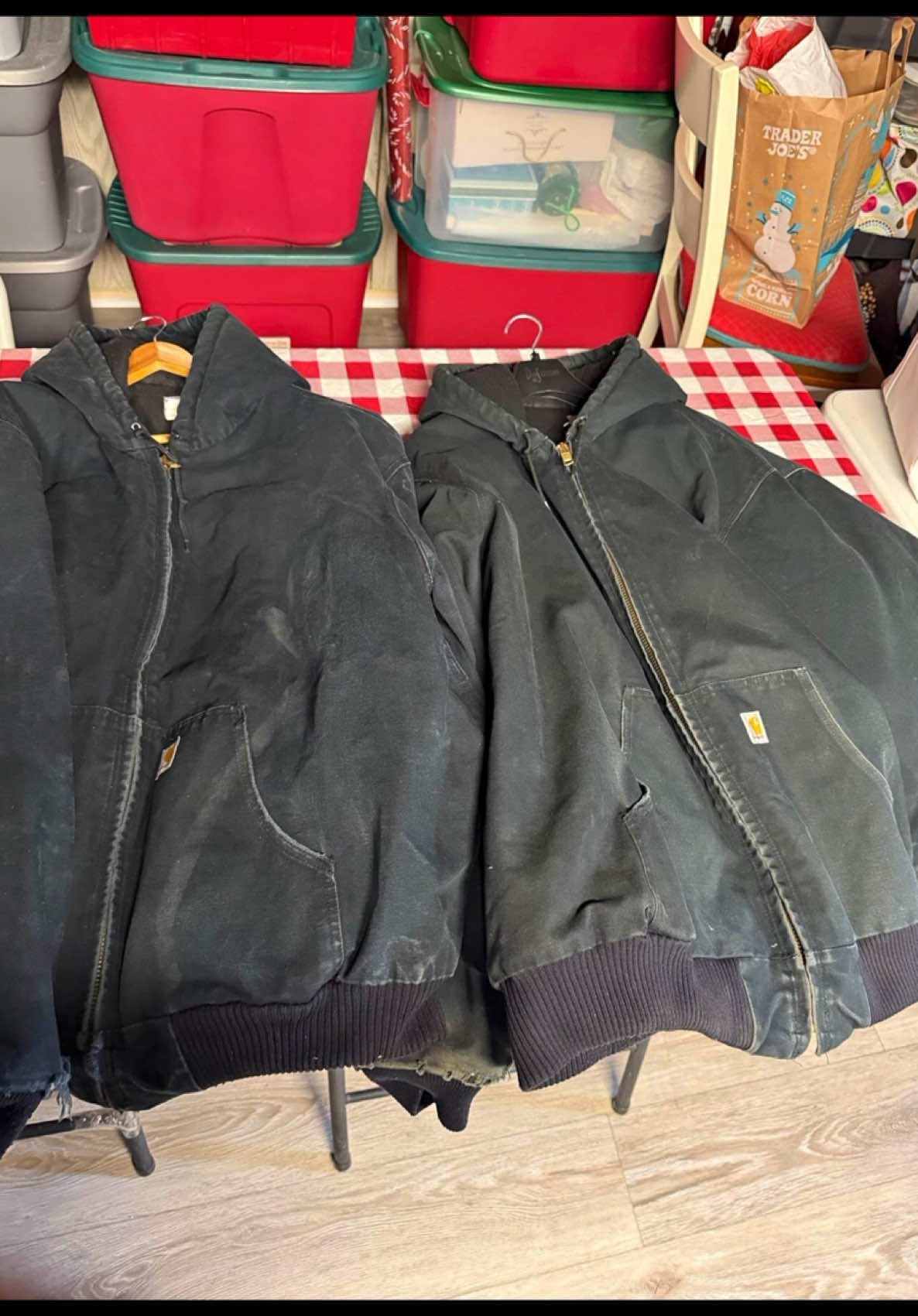 Insane Facebook Marketplace find today… Carhartt J130 jackets for only $15 a piece. Don’t sleep on marketplace, the deals are out there! #facebookmarketplace #reselling #ebay #flipping #sidehustle 