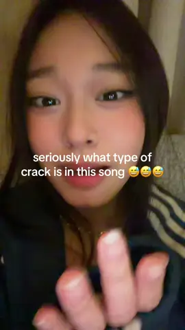 not a swiftie but wth