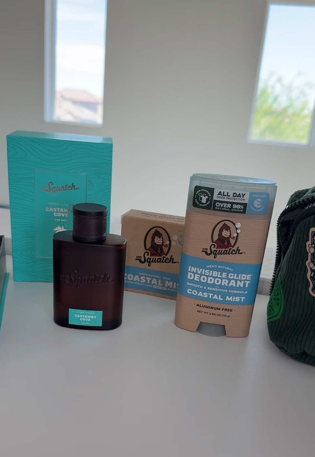 Everything you need to stay fresh and clean #drsquatch #mensdeodorant #cologne #tiktokshopspringglowup #tiktokshopcreatorpicks 