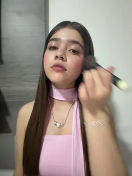 Oztia, yo creo que me faltó más blush 😔