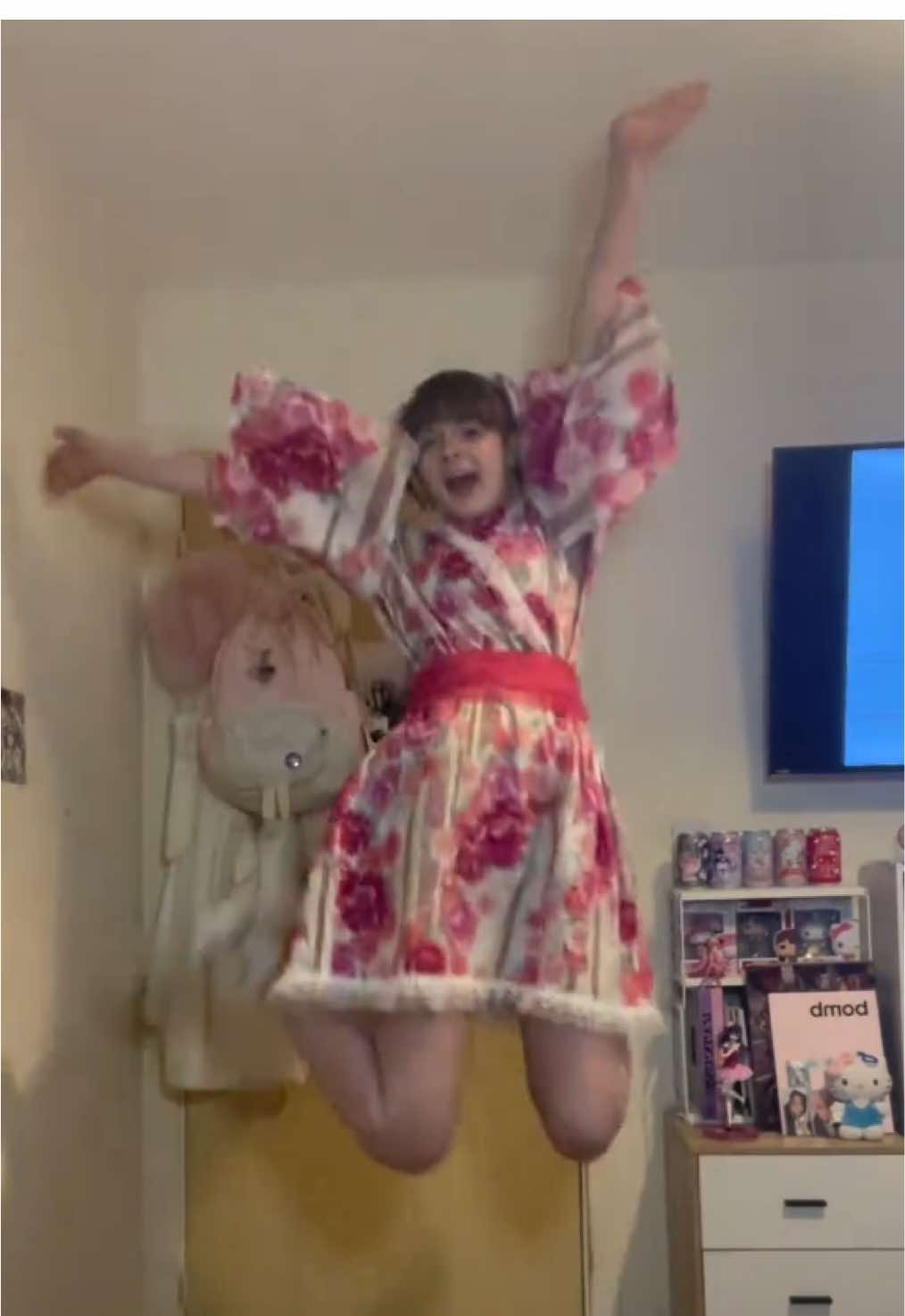 THANKYOU SO MUCH FOR THE YUKATA @ゆかたのおへや Melfy its sooo beautiful and comfortable!!! 😸🩷 let’s all appreciate her hard work // LOVE & JOY - Yuki Kimura  #fyp #viral #jpop #kimono #idol 
