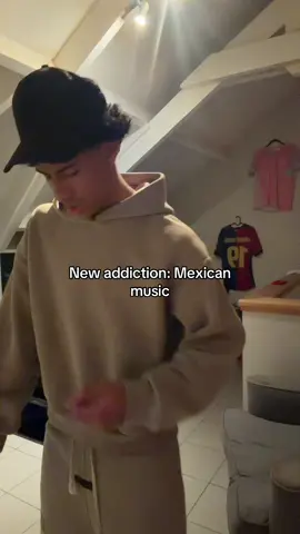 Just so smooth  #mexicanmusic #beretta #addiction #musica #fyp 