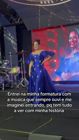 A minha entrada de formatura não poderia ser com outra música pq ela tem tudo a vê com a minha história! #fy #odontologia #dentista #formatura 