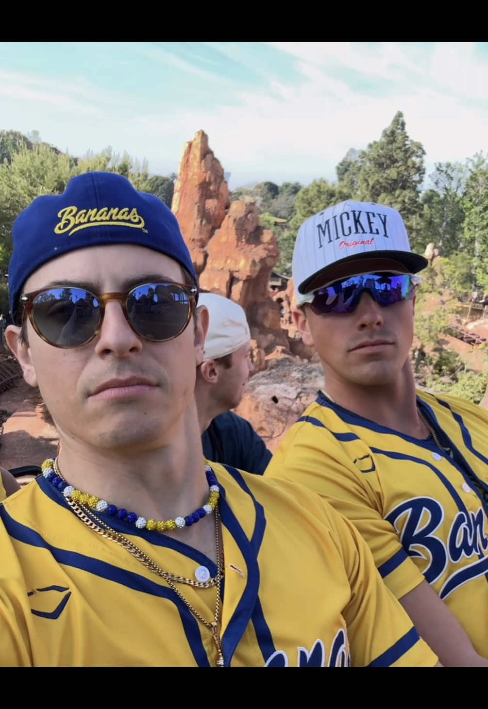Thunder!!!!! BRING IT!!!! 🙌🙌 @thesavbananas @DisneyLand @Jackson Olson  . . . #savannahbananas #disneyland #boom 