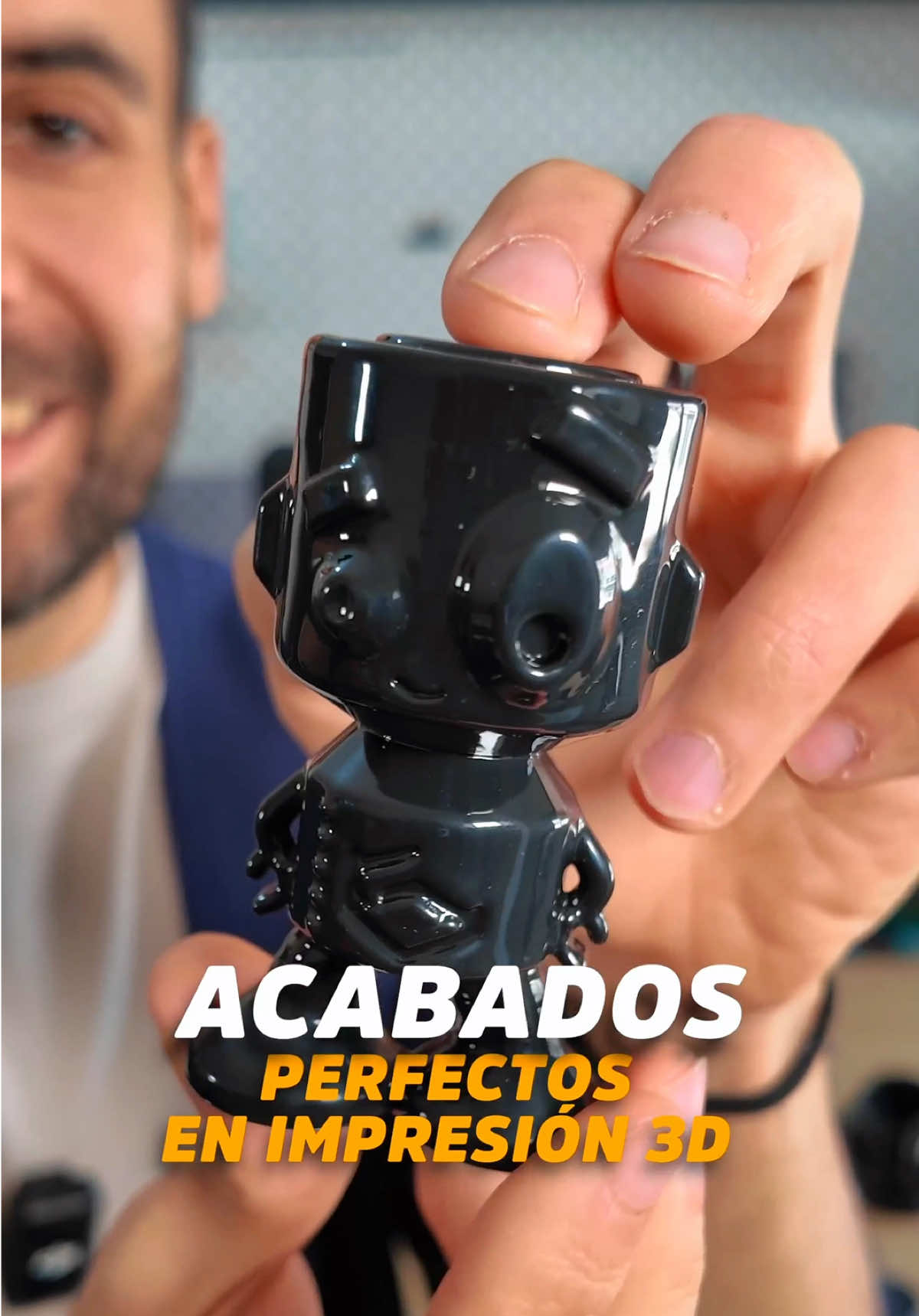 Cómo conseguir superficies perfectas en impresión 3D. Sin lija. El ABS tiene un truco que el PLA nunca va a tener. Reacciona con acetona. Sin postprocesado. Existe desde los primeros días de la impresión 3D y llevo años sin usarlo pero aquí te dejo el truco! ¿Lo conocías? ¿Cuál es tu truco de postprocesado favorito? 👇 Link en mi perfil. #govaju3d #Impresion3D #abs #alisado #postprocesado 