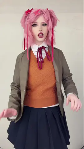 Bah buh duh buh duh!!!!! #ddlc #dokidokilitteratureclub #natsuki #cosplay #ddlccosplay 