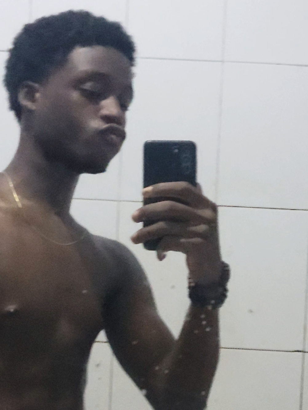 bathroom selifiesss #bathroomselfie #bathroom #mirrorselfie #aftershower #shower 