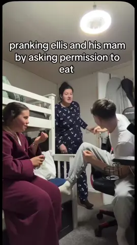 i got him in trouble oops🥹😂#ellisandmads #funnycouples #xycba #prankvideos #coupleprank 