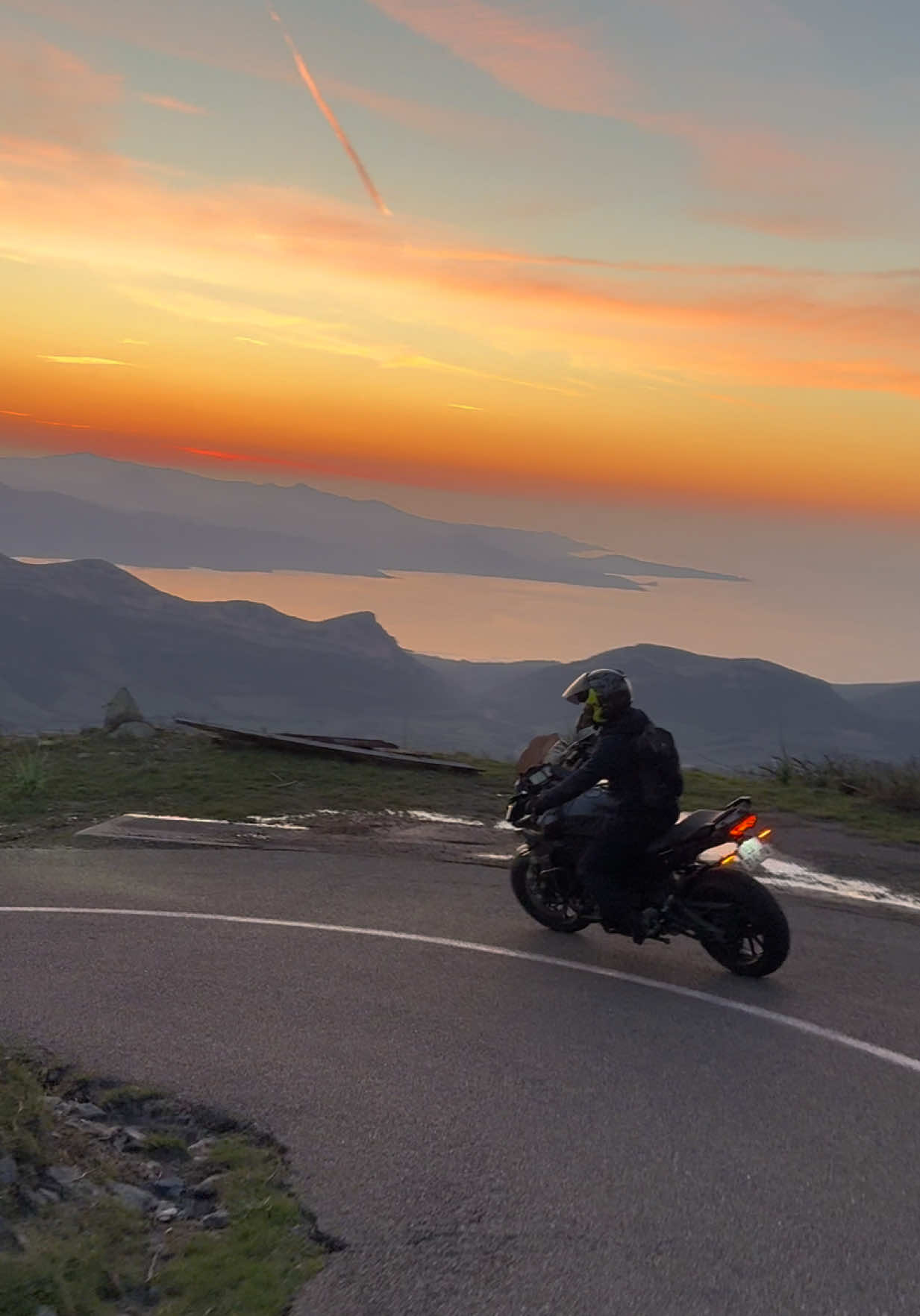🌅☀️#fyp #corse #sunset #moto #bastia 