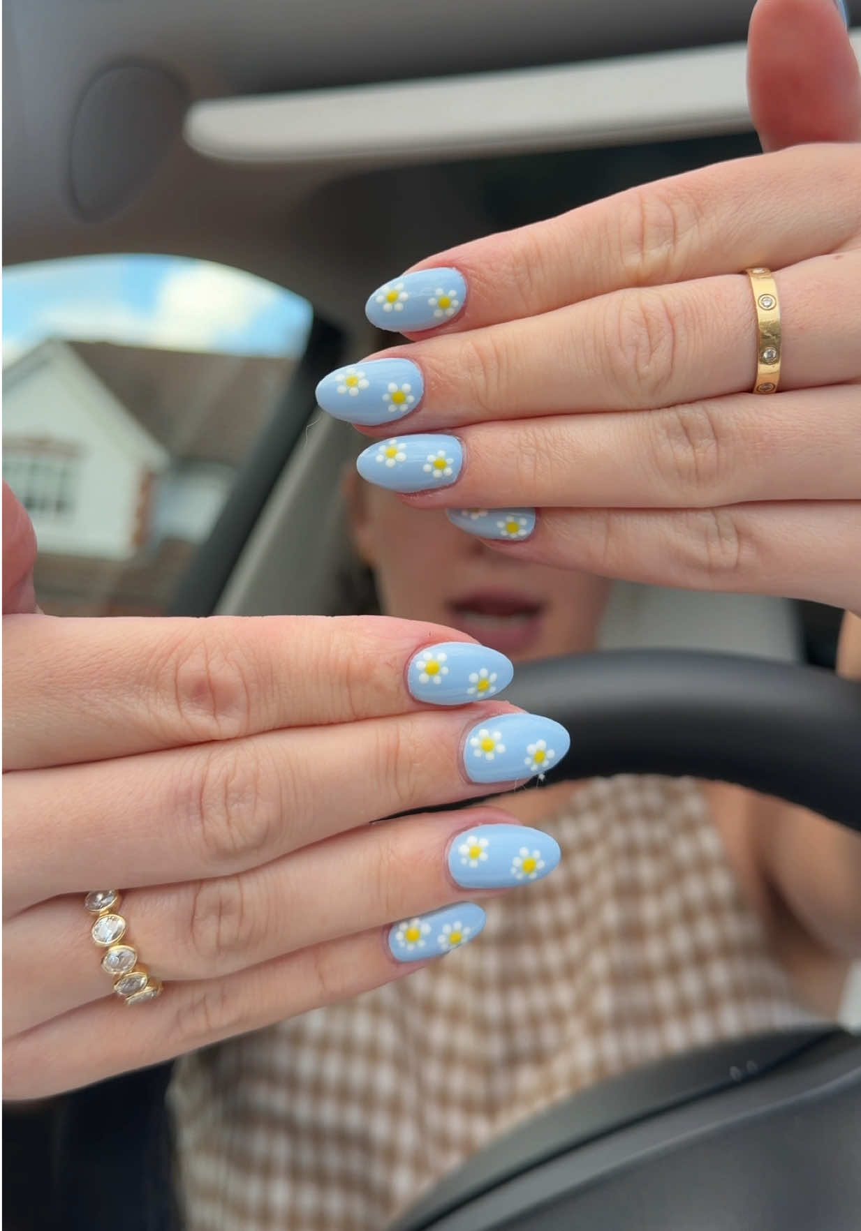 since I had at least 3 compliments on my nails in recent vids here is the spring nail vlog I didn’t post cos I thought nobody would care 🌻🩵 