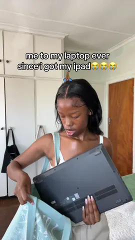 if my laptop could talk it would ask me why ndingayihoyi😔😭😭 #laptop #ipad #matepad #unistudent #josephdarysound 